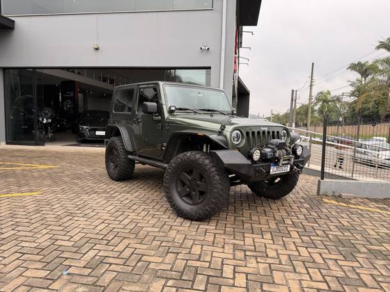 JEEP WRANGLER 3.8 SPORT 4X4 TETO RIGIDO V6 12V GASOLINA 2P AUTOMÁTICO JEEP WRANGLER 3.8 SPORT 4X4 TETO RIGIDO V6 12V GASOLINA 2P AUTOMÁTICO
